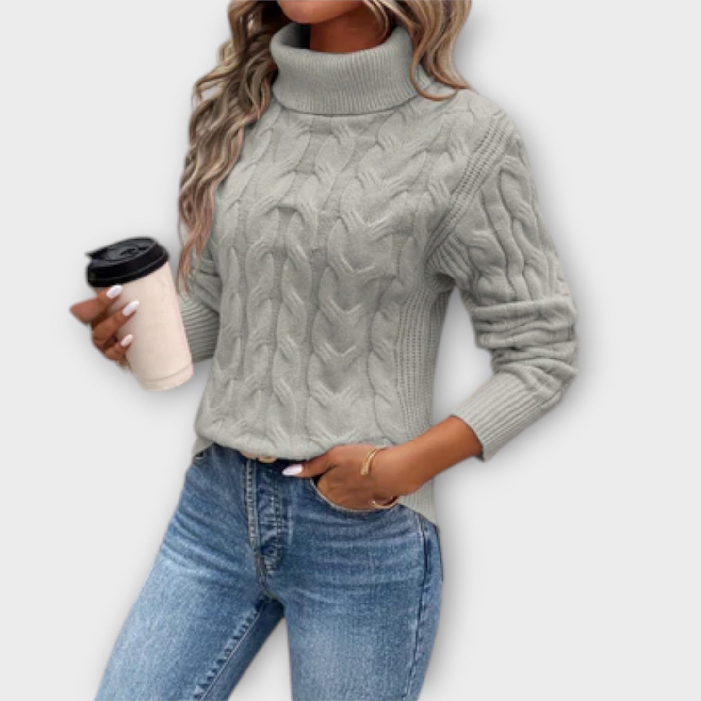 Amelia – Elegant knitted turtleneck sweater