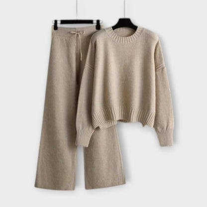 Stella - Casual Embroidery Set