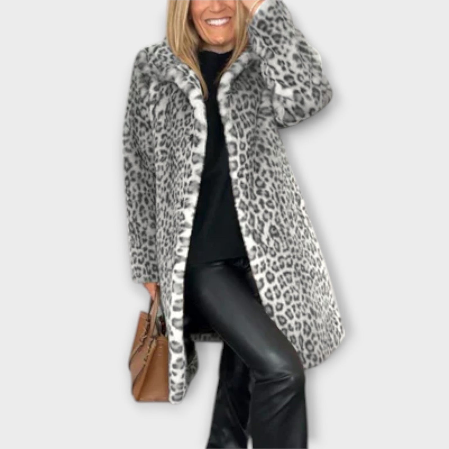 Amara - The Leopard Coat