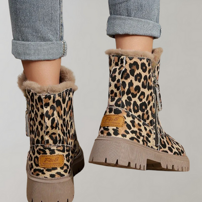 Kathy - Lined boots with leopard design