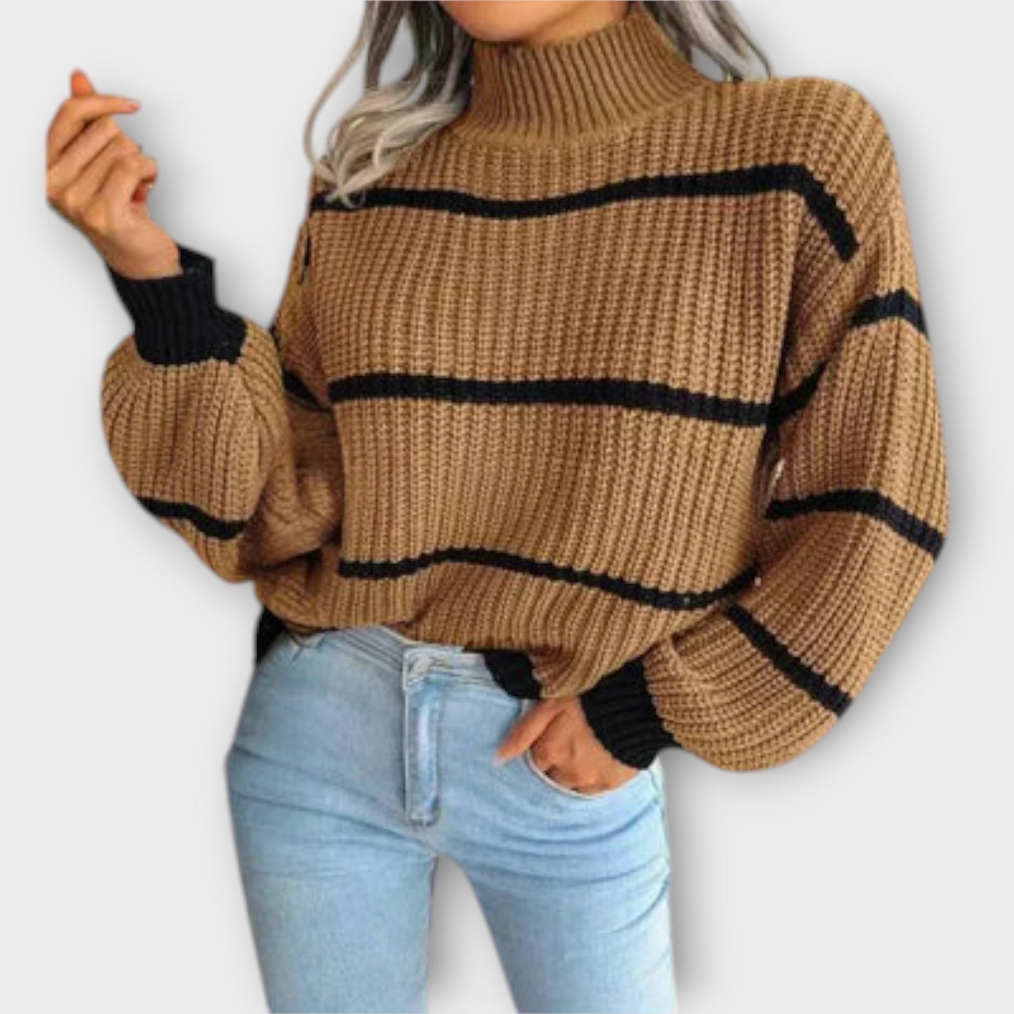 Chavala - Roll collar pullover with stripes