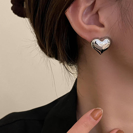 Elegant heart earrings