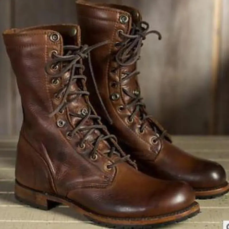 Lined leather boots