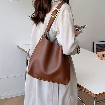 Flair. – Elegant leather shoulder bag