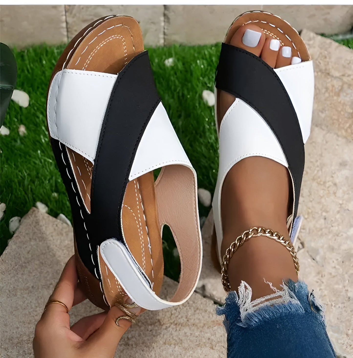 Lara - Orthopaedic sandals